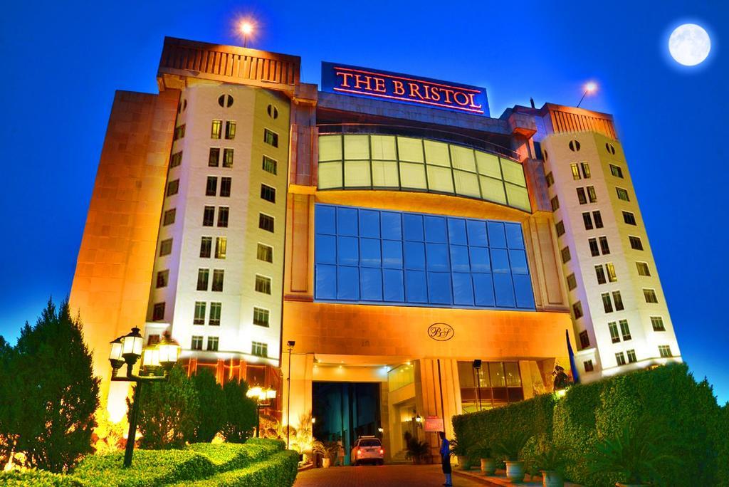 The Bristol Hotel Gurgaon Exterior photo